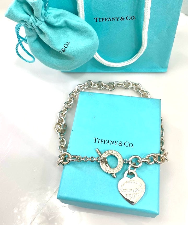 TIFFANY &amp; CO. RTT STERLING SILVER HEART TOGGLE NECKLACE