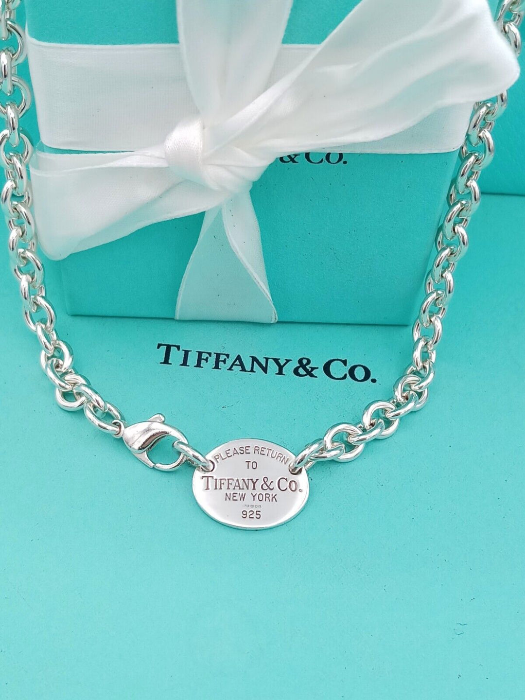 TIFFANY &amp; CO. RTT OVAL CHOKER NECKLACE