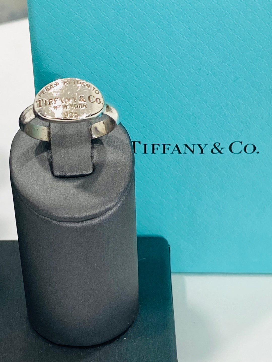 TIFFANY & CO. RETURN TO TIFFANY STERLING SILVER OVAL RING