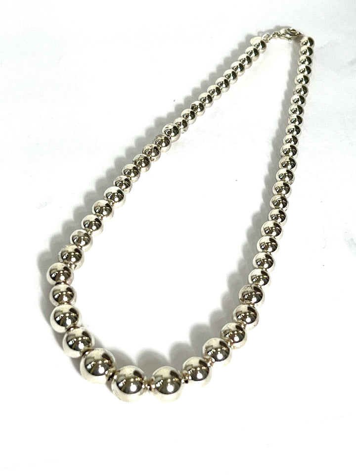 TIFFANY &amp; CO. STERLING SILVER HARDWARE GRADUATED BALL NECKLACE