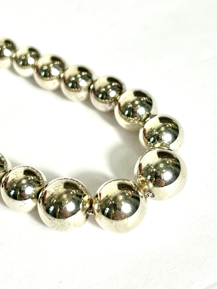 TIFFANY &amp; CO. STERLING SILVER HARDWARE GRADUATED BALL NECKLACE
