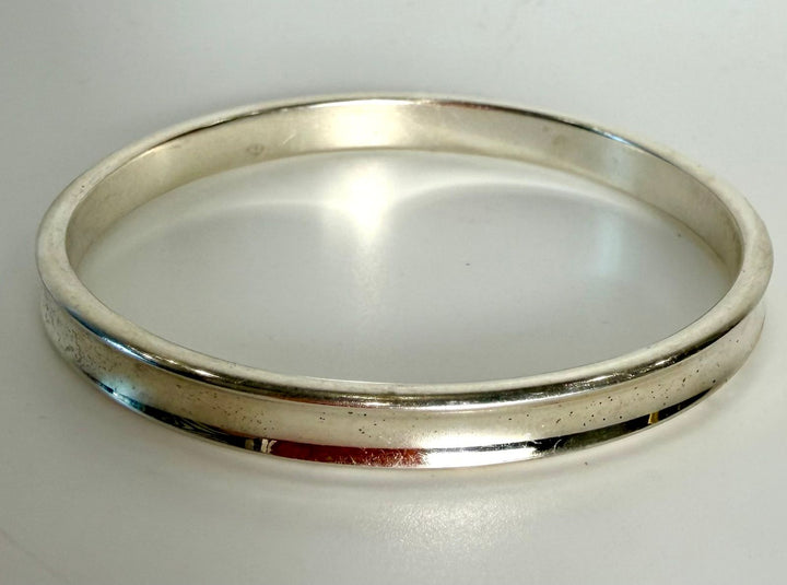 TIFFANY &amp; CO. NARROW BANGLE BRACELET