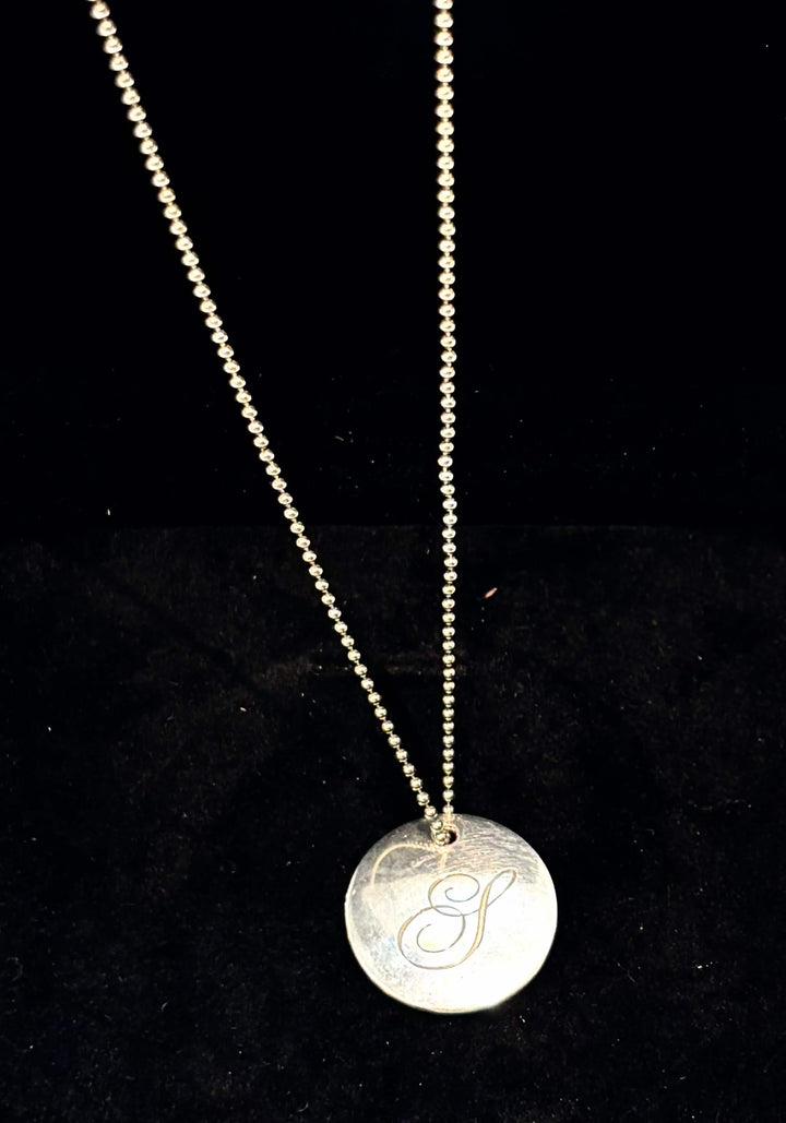 TIFFANY &amp; CO. SILVER INITIAL "S" DISC PENDANT STERLING SILVER NECKLACE