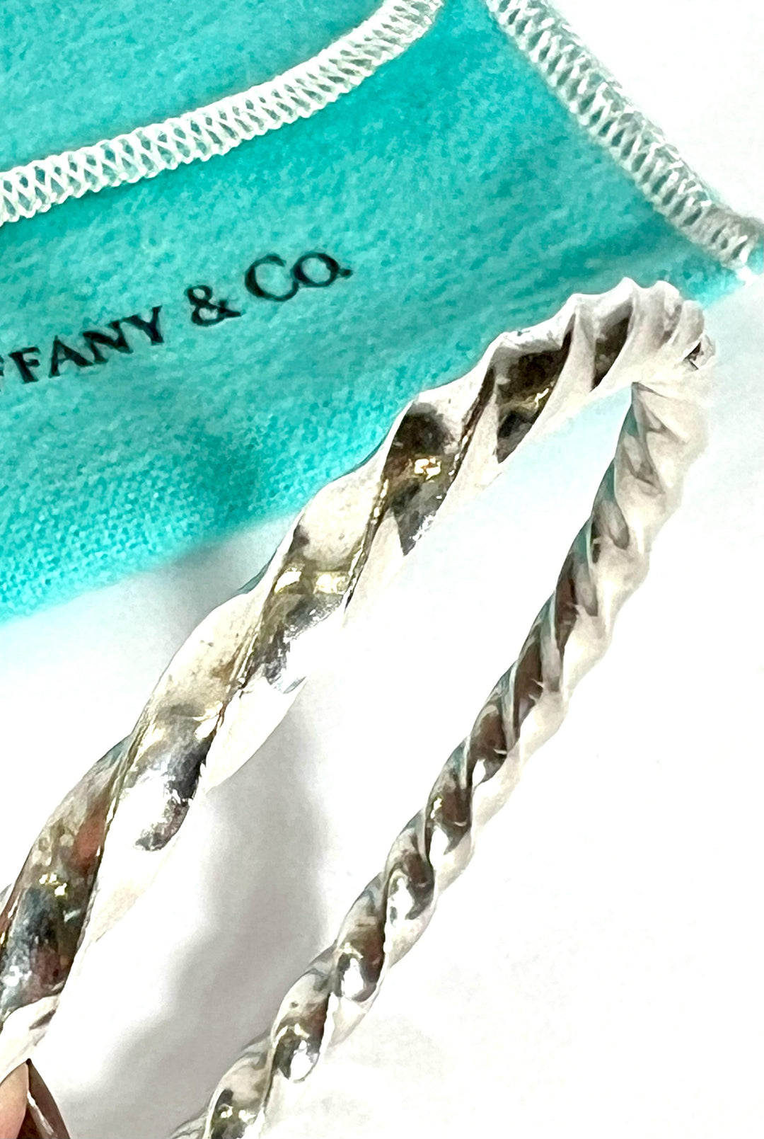 TIFFANY &amp; CO. TWIST BANGLE BRACELET