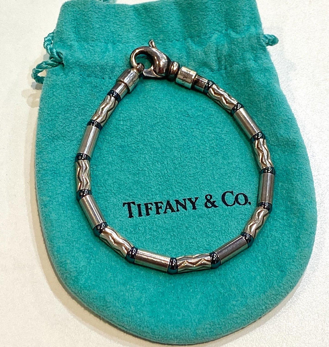 TIFFANY &amp; CO. HEMATITE &amp; AZTEC CARVED STERLING SILVER BRACELET