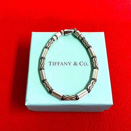 TIFFANY &amp; CO. HEMATITE &amp; AZTEC CARVED STERLING SILVER BRACELET