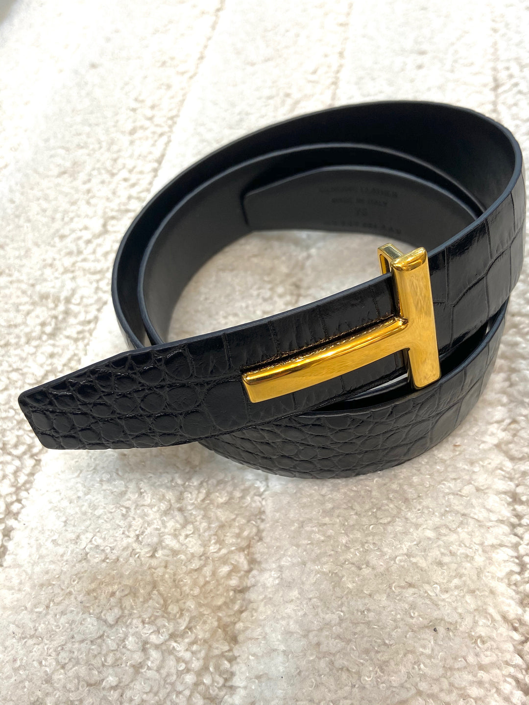 TOM FORD T BUCKLE CROC EMBOSSED REVERSIBLE BELT