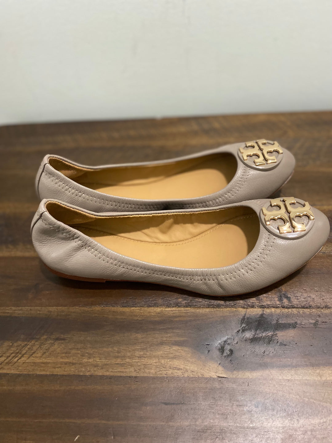 Tory Burch Benton 2 Ballet Flat French Gray 9 cheapest NEW