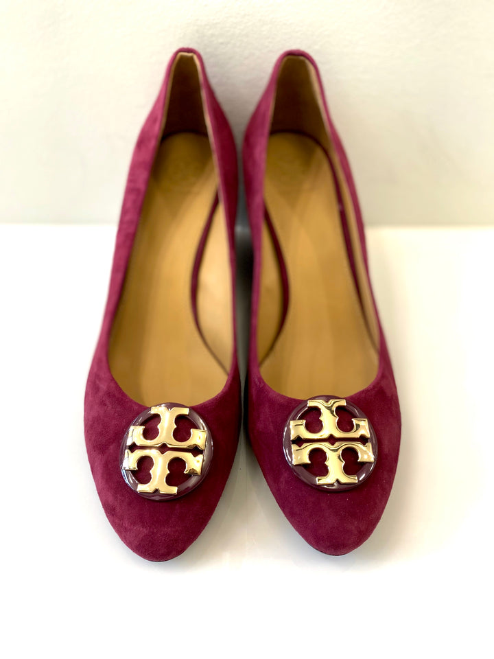 TORY BURCH LUNA EMBELLISHED SUEDE MEDALLION WEDGE HEEL PUMPS