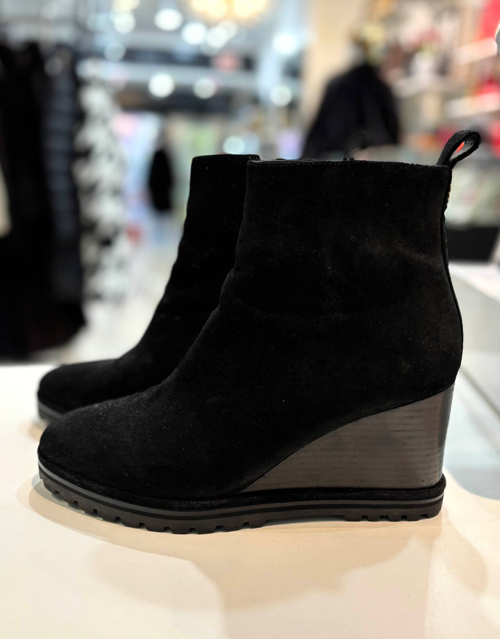 TORY BURCH SUEDE WEDGE BOOTIES