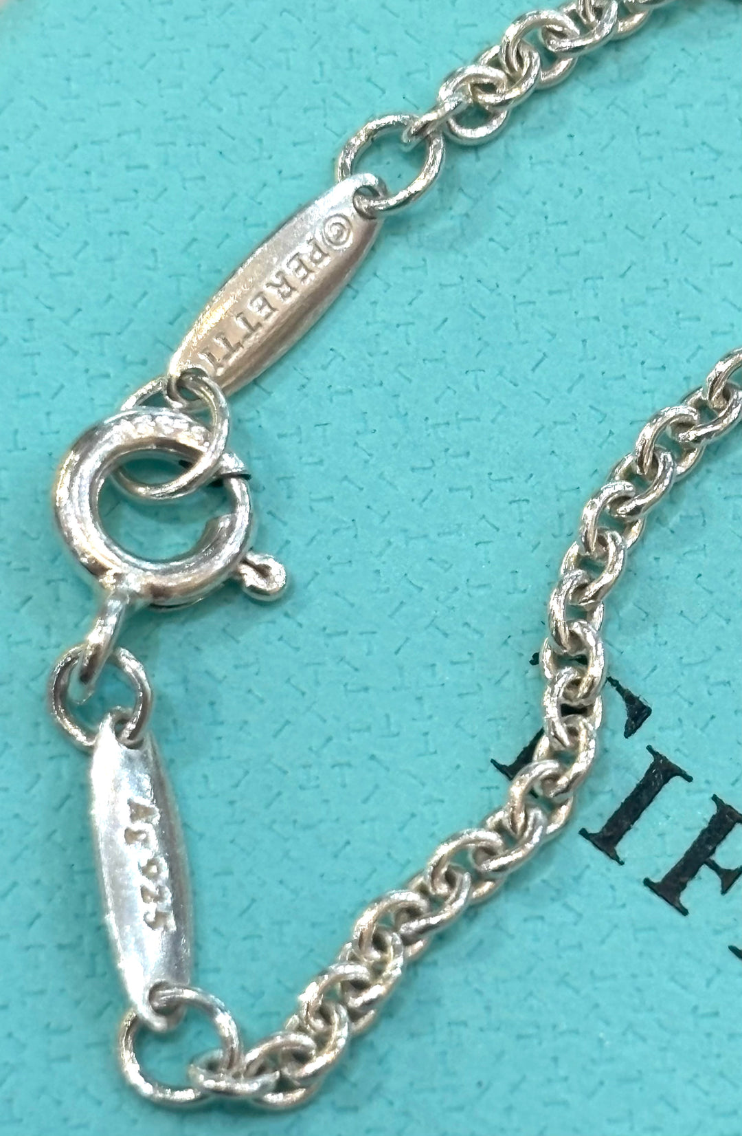 TIFFANY &amp; CO. ELSA PERETTI® STERLING SILVER "M" ALPHABET PENDANT BRACELET