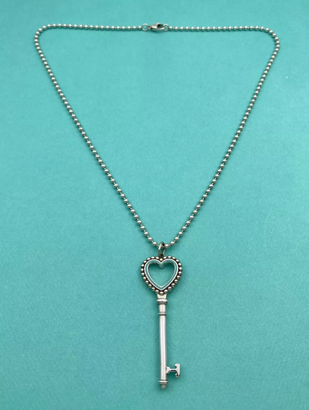 TIFFANY &amp; CO. BLUE ENAMEL BEAD HEART KEY STERLING SILVER NECKLACE