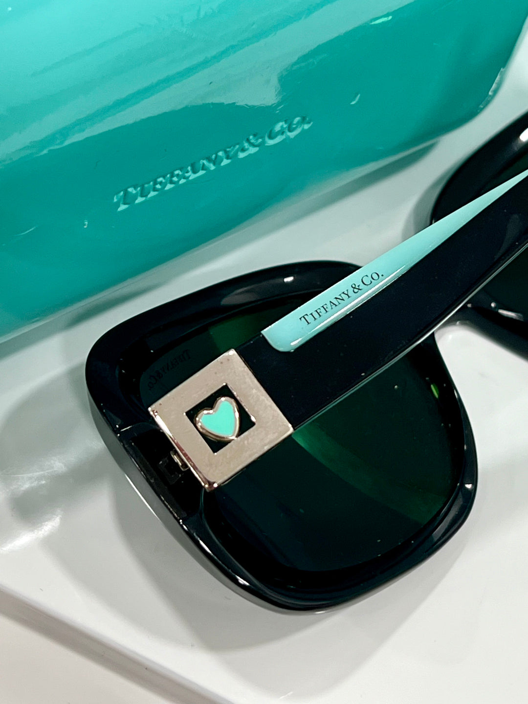 Tiffany サングラス ティファニー Butterfly TF3069 Tiffany & Co TF4216 8394/4U Polarised Sunglasses - US