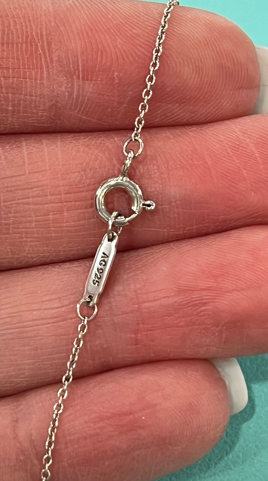 TIFFANY &amp; CO. SILVER ALPHABET V HEART CHARM NECKLACE