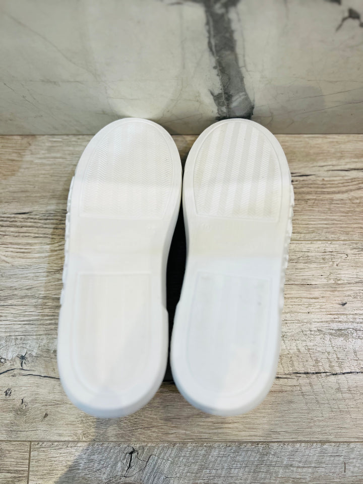 VALENTINO BY MARIO VALENTINO MAYA LEATHER SNEAKERS