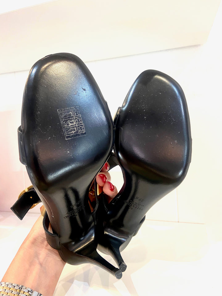 VALENTINO GARAVANI ROMAN STUD LEATHER SANDALS