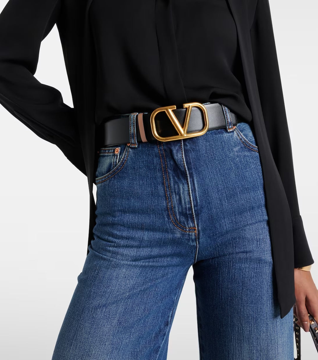 VALENTINO GARAVANI V LOGO SIGNATURE CALFSKIN REVERSIBLE BELT