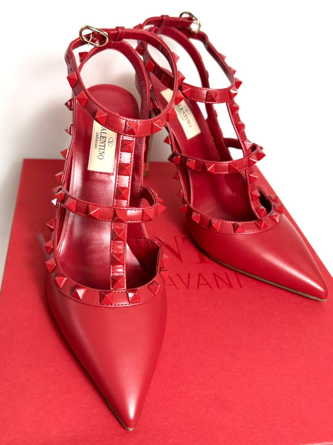 VALENTINO GARAVANI ROCKSTUD CALFSKIN CAGED PUMPS