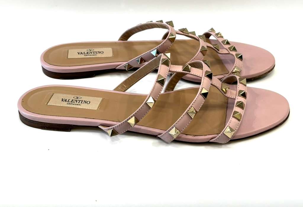 VALENTINO GARAVANI ROCKSTUD CALFSKIN LEATHER MULES