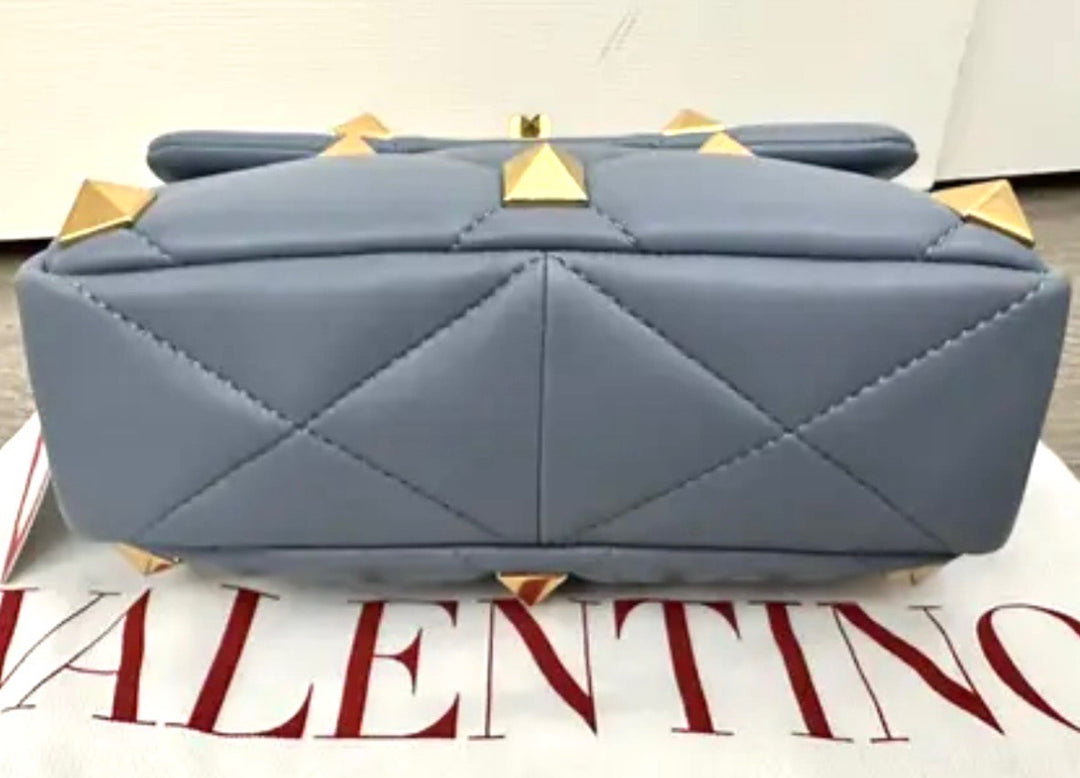 VALENTINO GARAVANI ROMAN STUD LEATHER HANDBAG