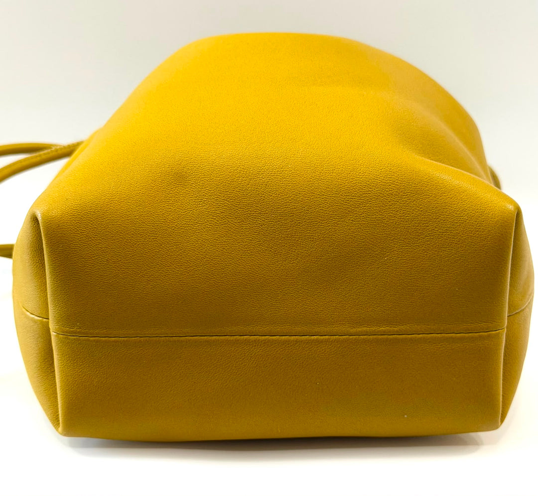 VALENTINO GARAVANI VLOGO MINI POUF NAPPA LEATHER BUCKET BAG