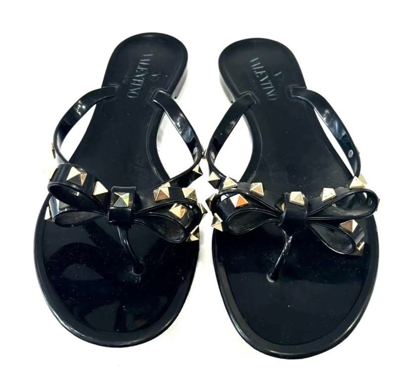 VALENTINO GARAVANI ROCKSTUD PVC THONG SANDAL MULES
