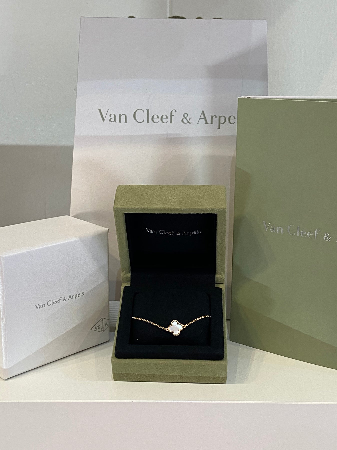 VAN CLEEF & ARPELS SWEET ALHAMBRA BRACELET – Caroline's Fashion Luxuries