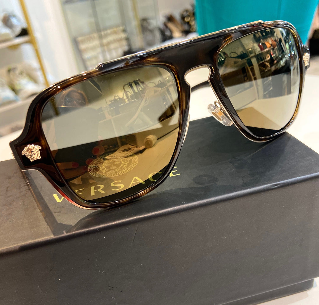 VERSACE MEDUSA RETRO CHARM SUNGLASSES