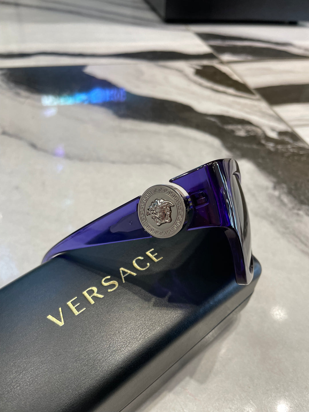 VERSACE  BOLD CAT-EYE SUNGLASSES TRANSPARENT PURPLE
