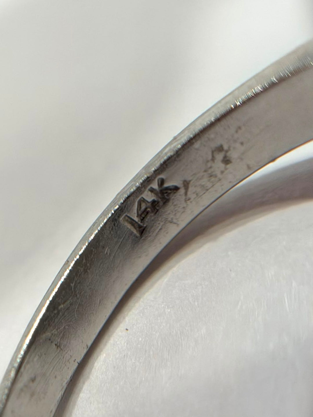 VINTAGE 14K WHITE GOLD DIAMOND COCKTAIL RING