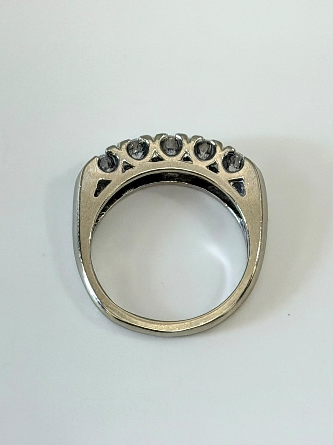 VINTAGE 14K WHITE GOLD FIVE-DIAMOND 1 CT RING