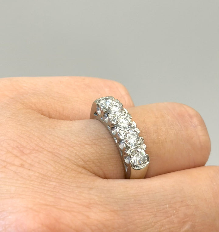 VINTAGE 14K WHITE GOLD FIVE-DIAMOND 1 CT RING