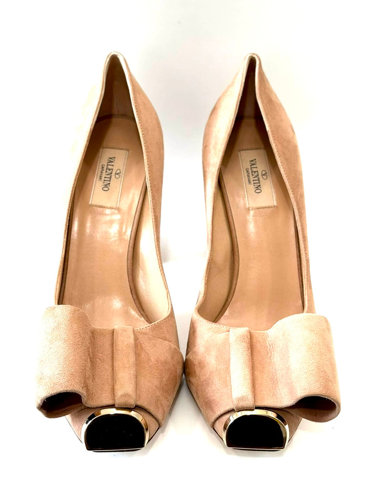 VALENTINO GARAVANI BOW SUEDE PEEP-TOE BLOCK HEEL PUMPS