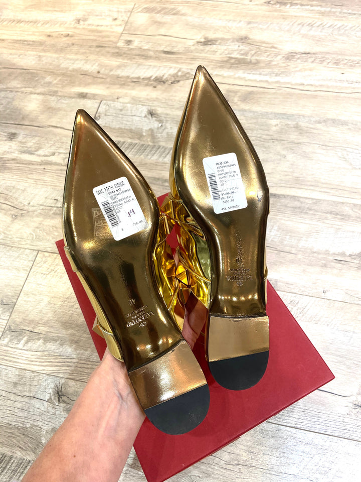 VALENTINO GARAVANI ROMAN STUD LEATHER ANKLE STRAP FLAT SANDALS