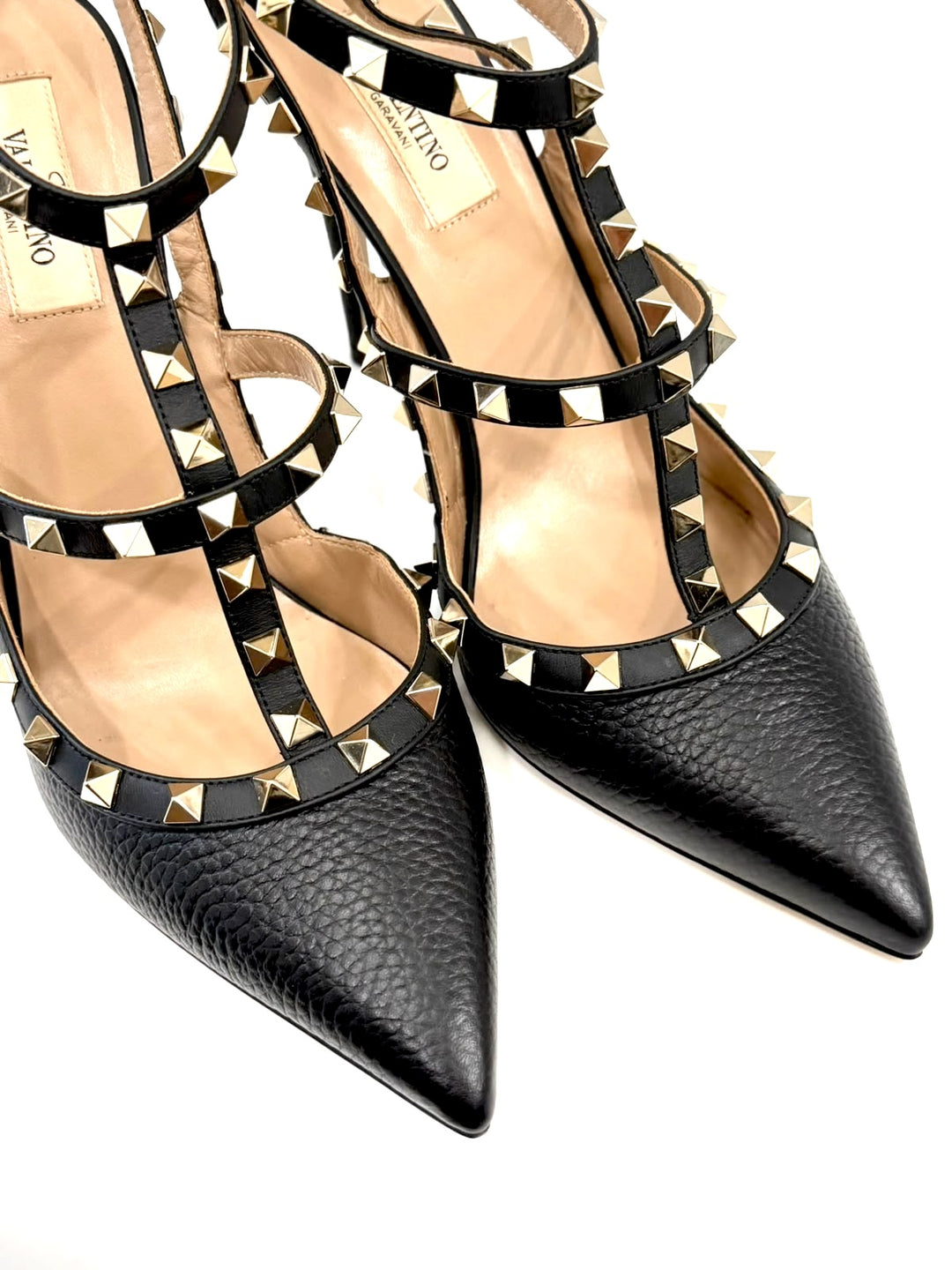 VALENTINO GARAVANI ROCKSTUD GRAINED CALFSKIN LEATHER 100 CAGE PUMPS