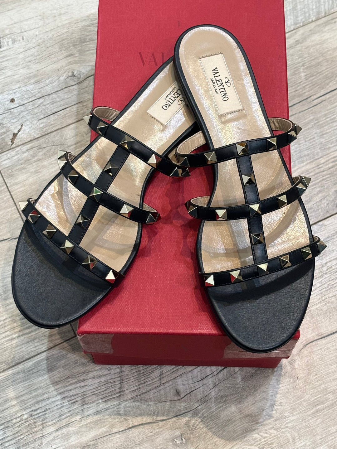 VALENTINO GARAVANI CALFSKIN LEATHER ROCKSTUD MULES