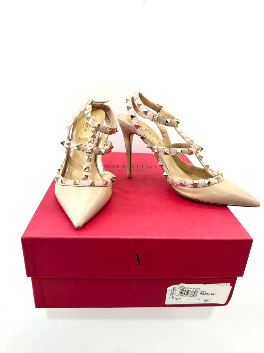 VALENTINO GARAVANI ROCKSTUD ACCENTS PATENT LEATHER PUMPS