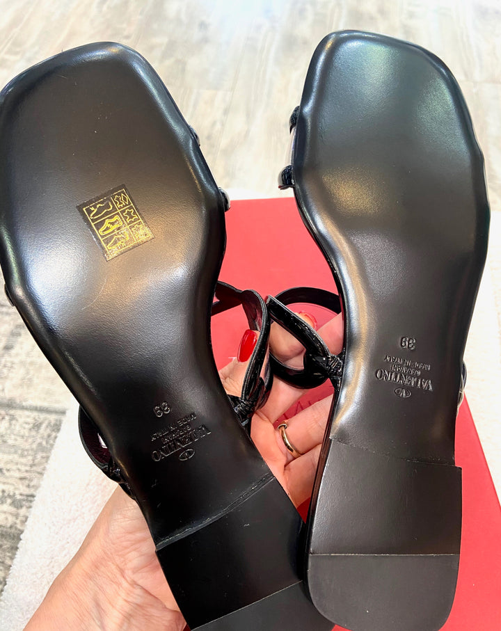 VALENTINO GARAVANI CHAIN 1967 LEATHER SLIDE SANDALS