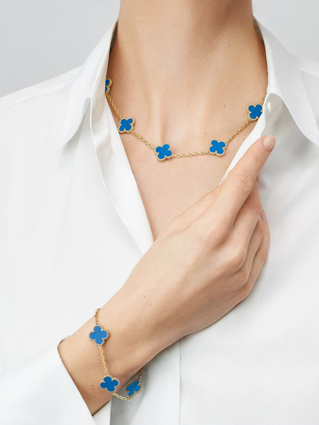VAN CLEEF &amp; ARPELS 18K GOLD 5 MOTIFS BLUE AGATE STONE ALHAMBRA BRACELET