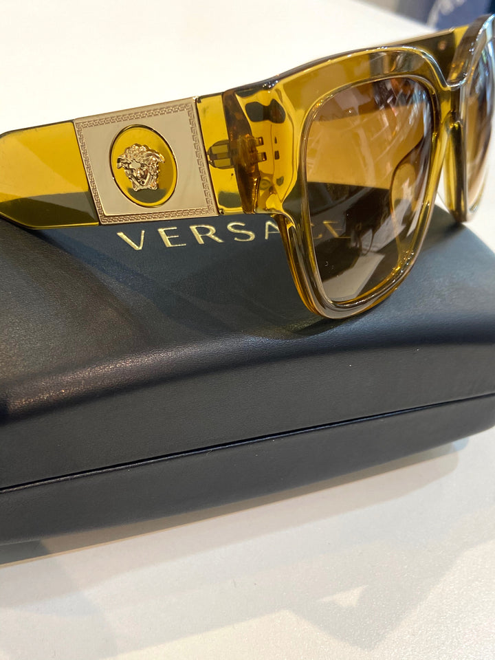 VERSACE VE4437U PILLOW GRADIENT HONEY YELLOW SUNGLASSES