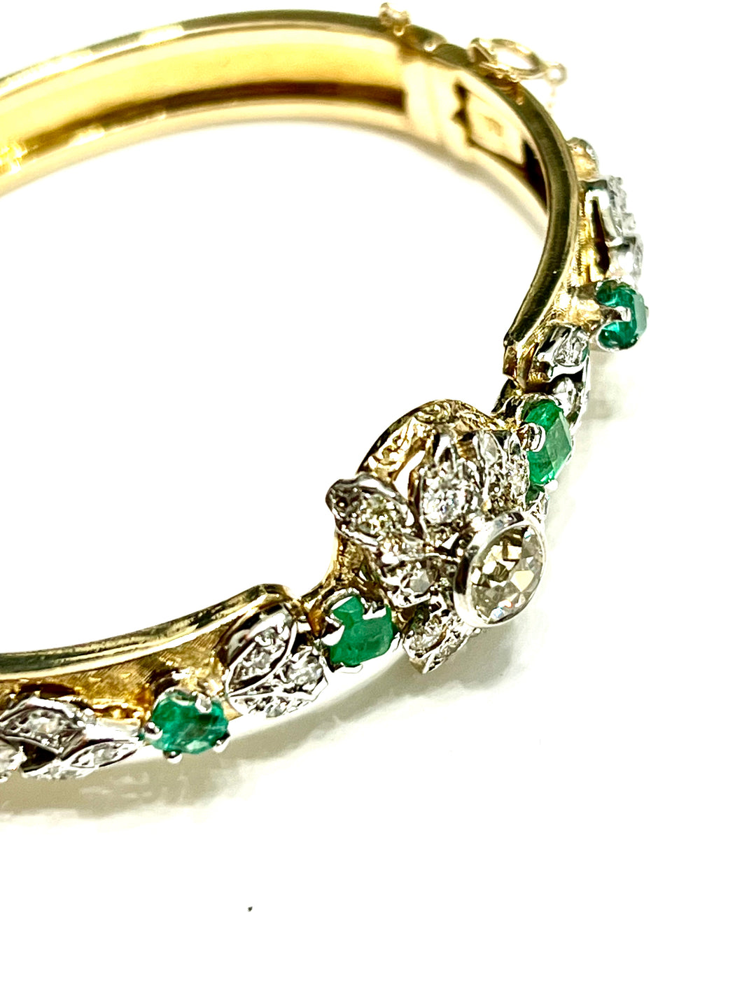 ANTIQUE VICTORIAN 14K GOLD DIAMONDS &amp; EMERALDS BANGLE BRACELET