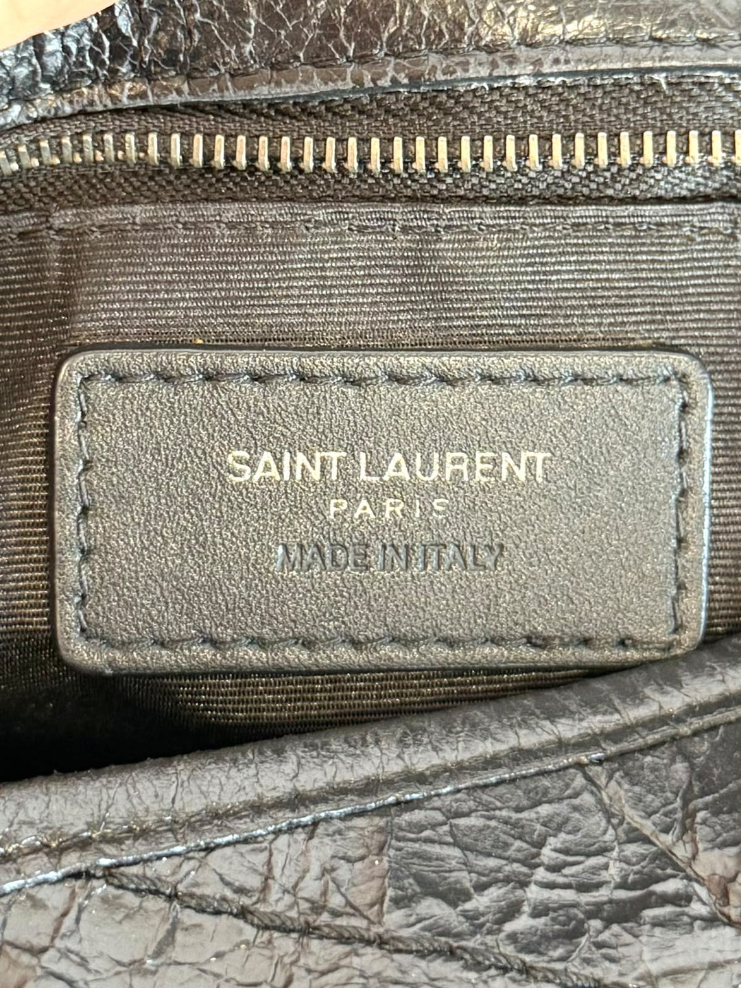 YSL CRINKLED LEATHER MEDIUM NIKI SHOULDER BAG
