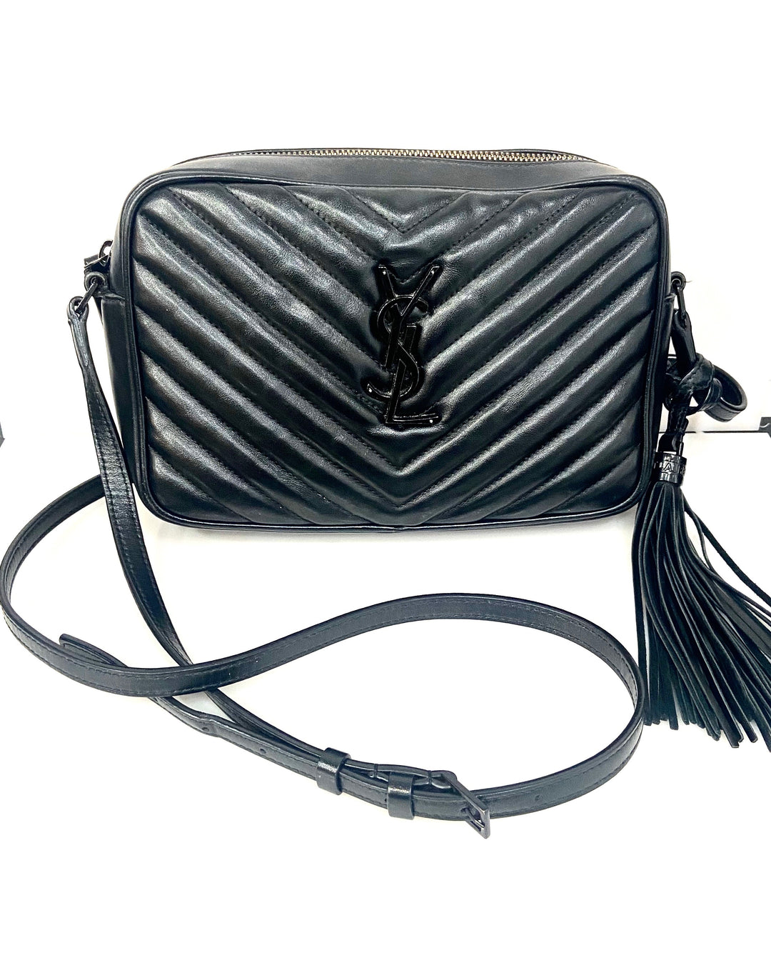 YSL LOU QUILTED CALFSKIN LEATHER SMALL CAMERA BAG