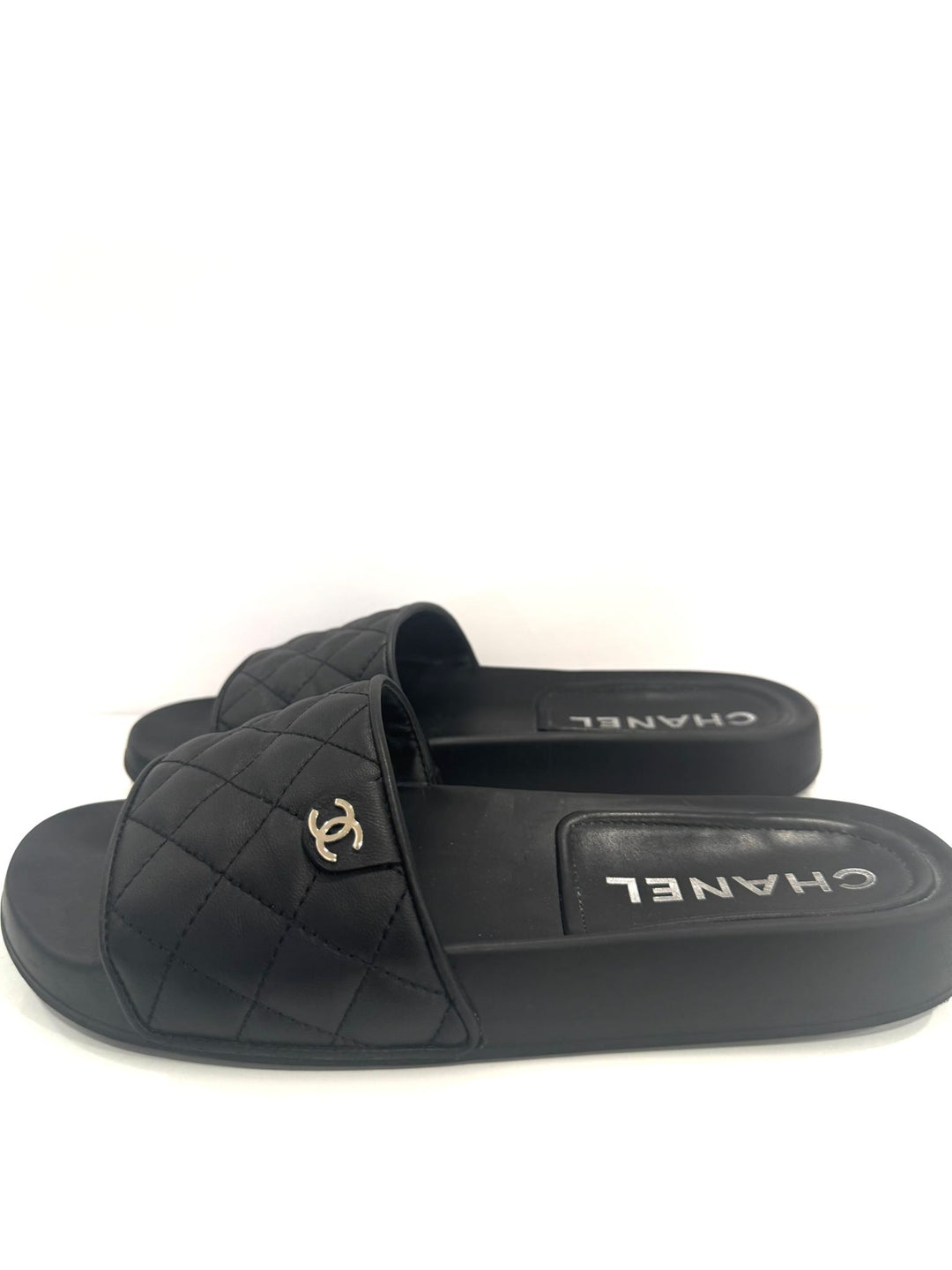 CHANEL INTERLOCKING CC LOGO LAMBSKIN LEATHER SLIDES