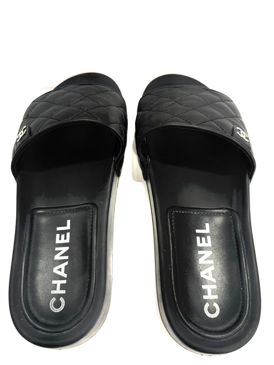 CHANEL INTERLOCKING CC LOGO LAMBSKIN LEATHER SLIDES