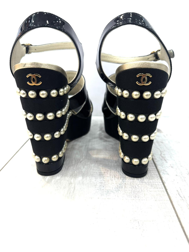 CHANEL CALFSKIN GROSGRAIN PEARL CC WEDGE SANDALS