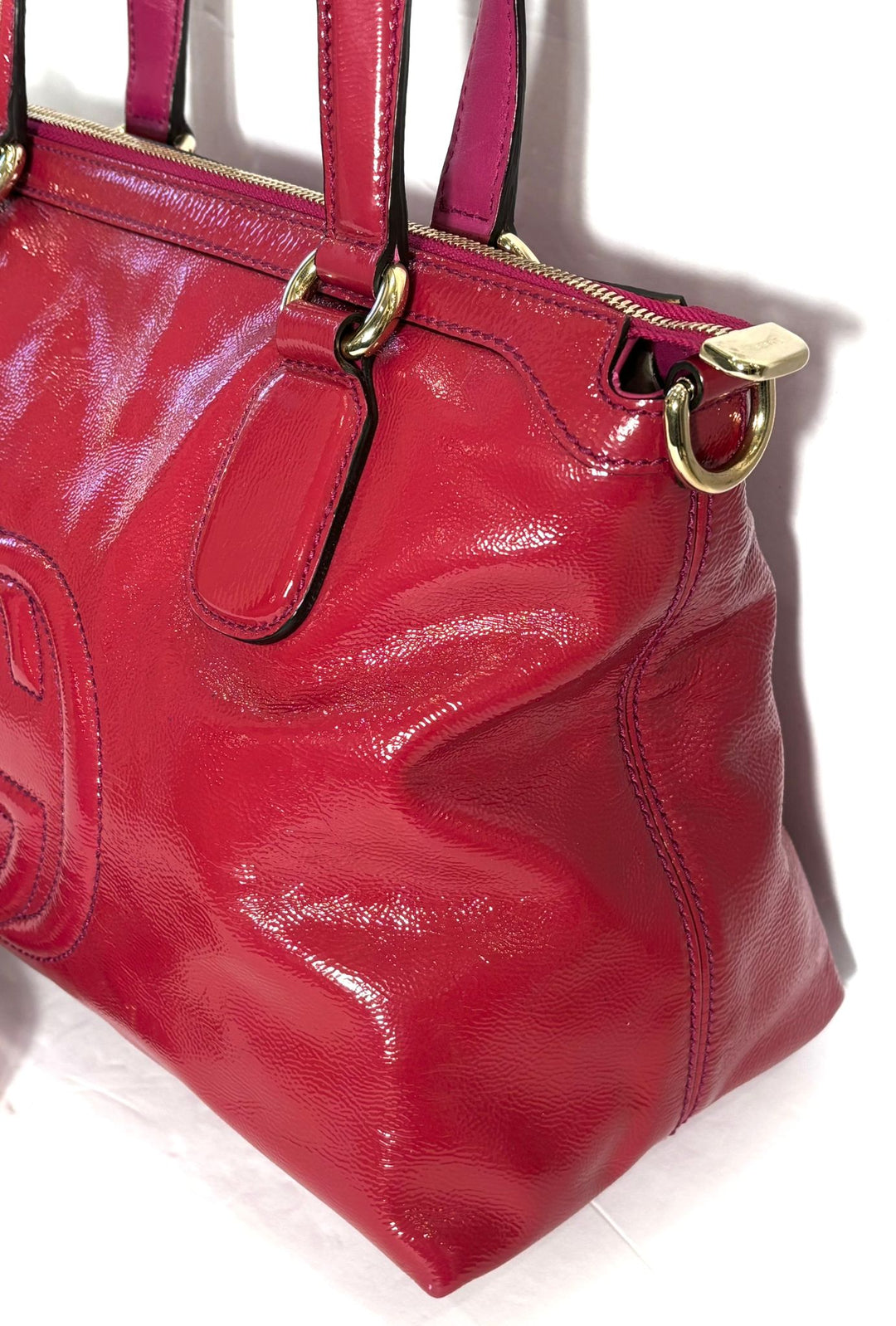 GUCCI GG GLAZED LEATHER SOHO SMALL SHOULDER BAG