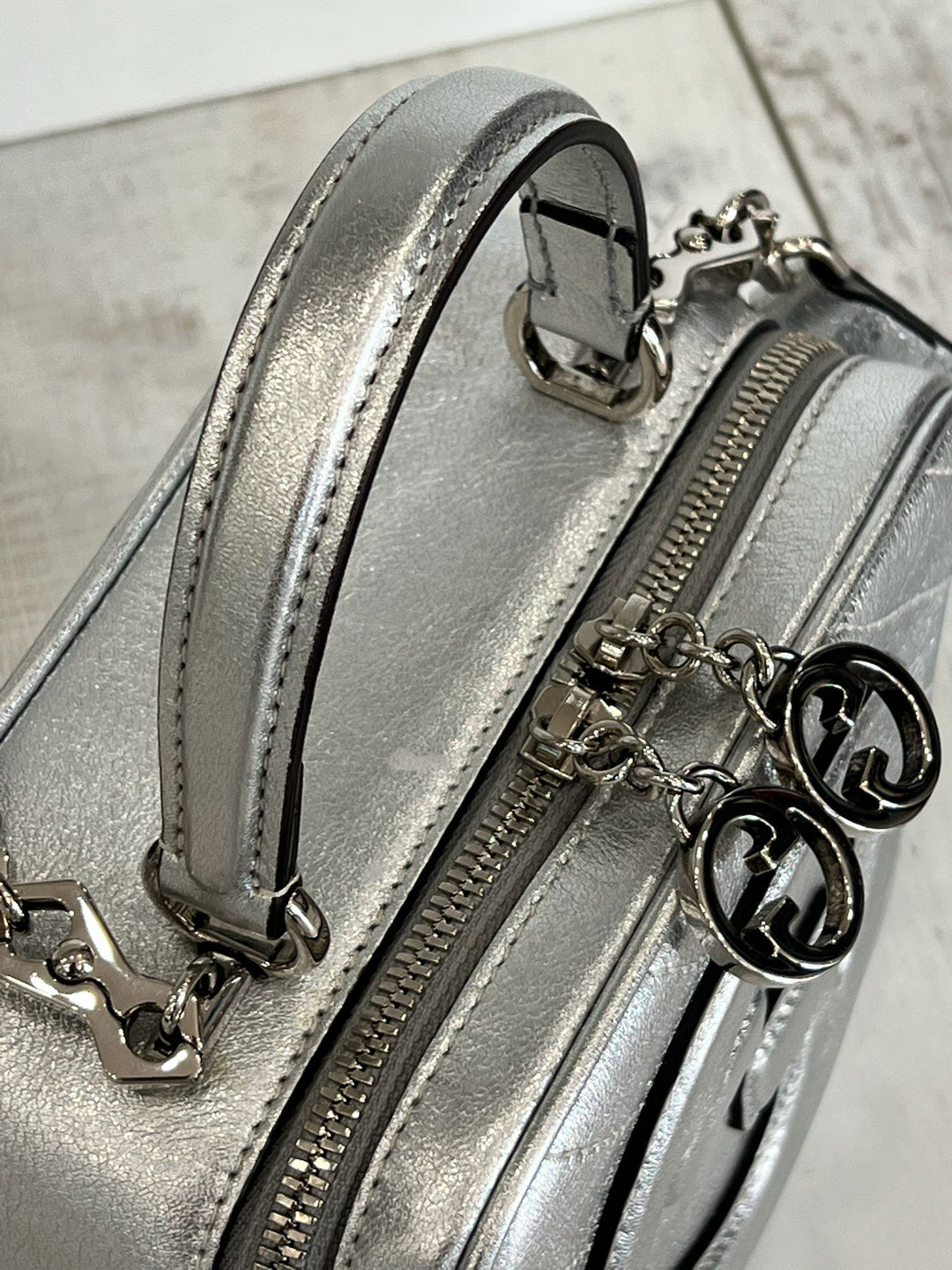 GUCCI BLONDIE METALLIC CALFSKIN LEATHER TOP HANDLE BAG