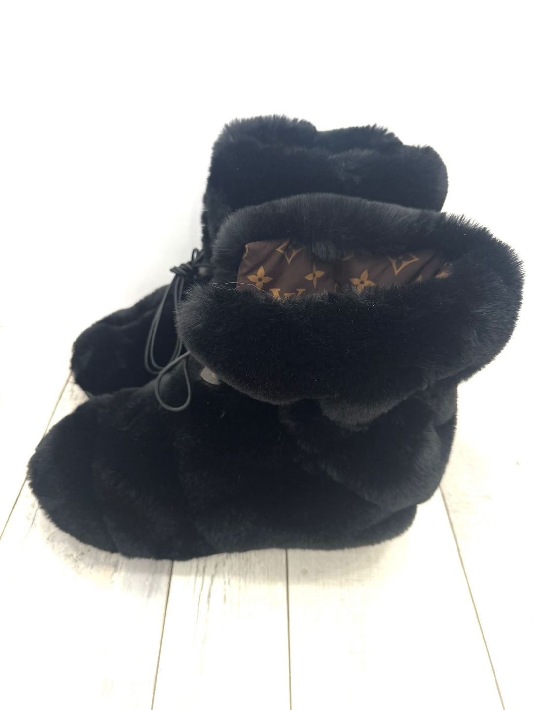 LOUIS VUITTON MONOGRAM MINK SLIPPERS