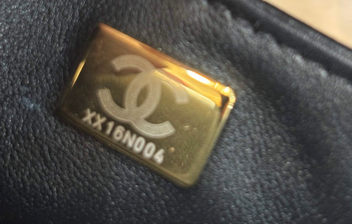 CHANEL BEECH WOOD &amp; LAMBSKIN CC VANITY CASE SHOULDER BAG